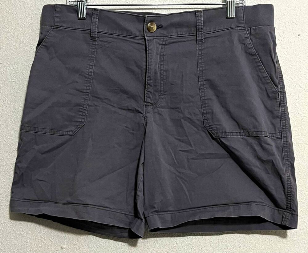 Lee Women's Bermuda Shorts XXXL Gray Mid-Rise Regular Fit Solid Button Pockets